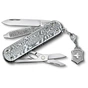 Ніж Victorinox Classic SD Brilliant Damast + брелок-лого (0.6221.34) - зменшене зображення 1