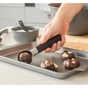 Ложка для морозива KitchenAid Classic 21 см чорний (KHH117OHOBEG) - зменшене зображення 4