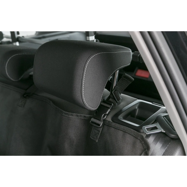 Килимок для тварин Trixie захисний в авто 1.55х1.30 м Чорний (4011905132037) - picture 6