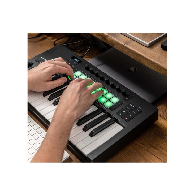 MIDI-клавіатура Novation LaunchKey 37 MK4 (236475) - picture 11