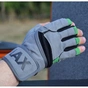 Рукавички для фітнесу MadMax MFG-860 Wild Grey/Green S (MFG-860_S) - зменшене зображення 3