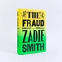 Книга The Fraud - Zadie Smith Penguin (9780241336991) - зменшене зображення 2
