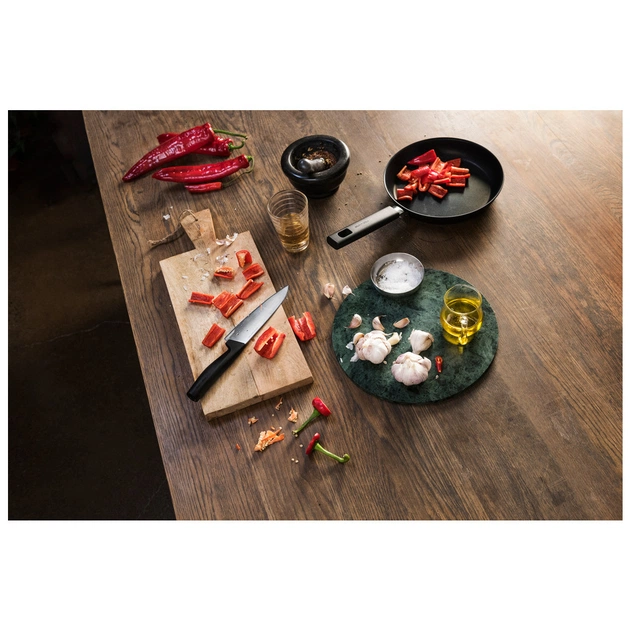 Кухонний ніж Fiskars Hard Edge шеф середній 17 см (1051748) - picture 4