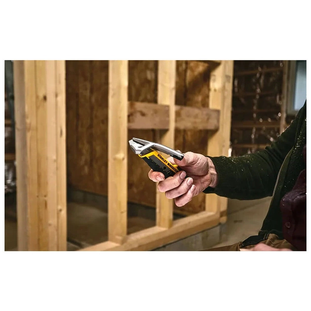 Ніж монтажний Stanley FatMax Integrated Snap Knife, сегментне лезо 18мм, L=165мм. (FMHT10592-0) - picture 9