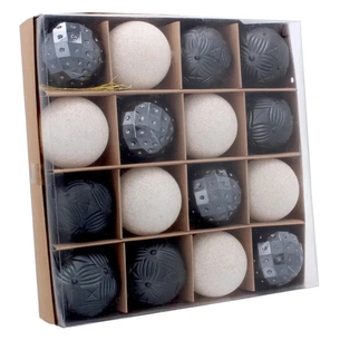 Ялинкова іграшка Chomik пластикові кульки компл. 16 шт, 6см, чорні (5900779853140_2) picture 1