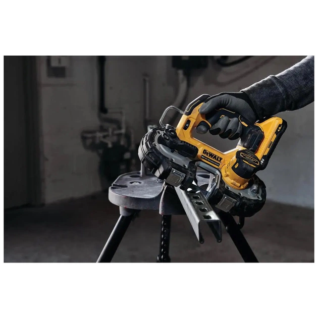 Стрічкова пила DeWALT 18В XR Li-lon, 46-116 м/хв, кейс TSTAK (бкз АКБ та ЗУ) (DCS377NT) - picture 8