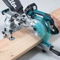 Торцювальна пила Makita аккумуляторная с протяжкой LXT, 18В, 190мм (DLS713Z) - уменьшенное изображение 2