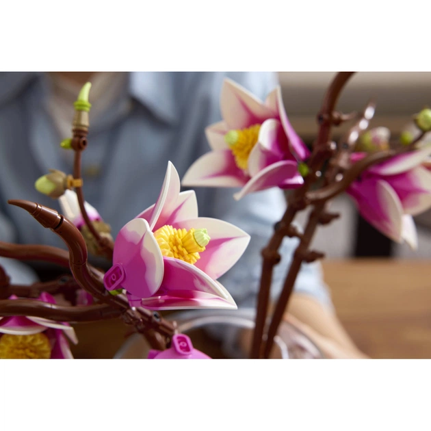 Конструктор LEGO Botanicals Magnolia Branches (11510) - зображення 10