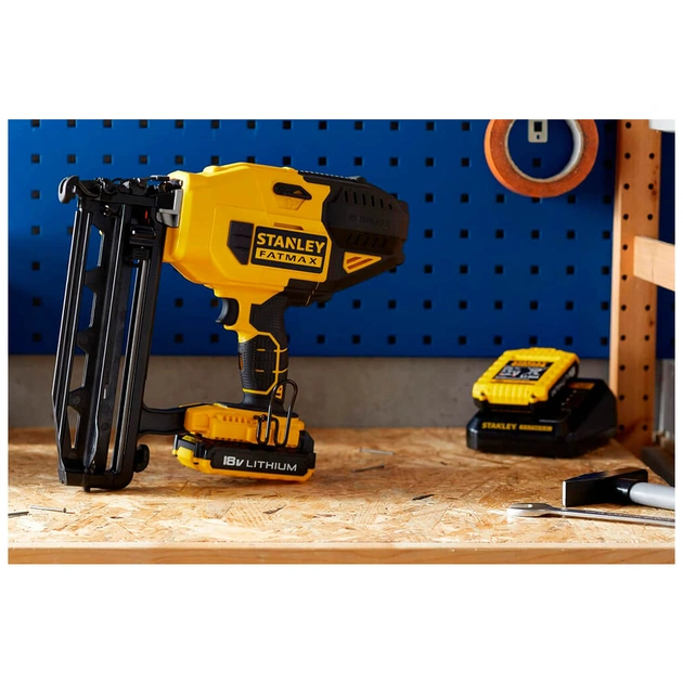 Цвяхозабивач Stanley FatMax, 18V, цвяхи 1.6/64 мм, 2.6 кг, 2x2Ah, ЗП, кейс (FMC792D2) - picture 4
