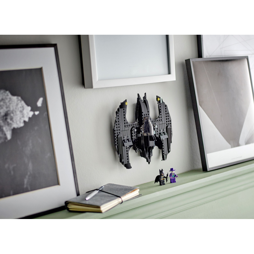 Конструктор LEGO DC Batman Бетмоліт: Бетмен проти Джокера 357 деталей (76265) - зображення 9