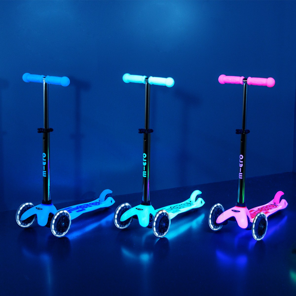 Самокат Micro Mini Deluxe Glow LED Крижаний лайм (MMD216) - изображение 8