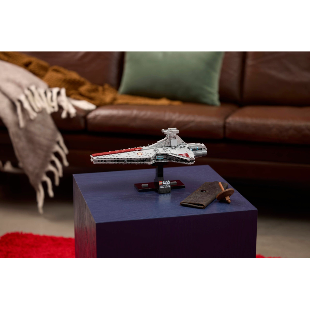 Конструктор LEGO Star Wars Зоряний крейсер класу «Венатор» (75441-) - зображення 10