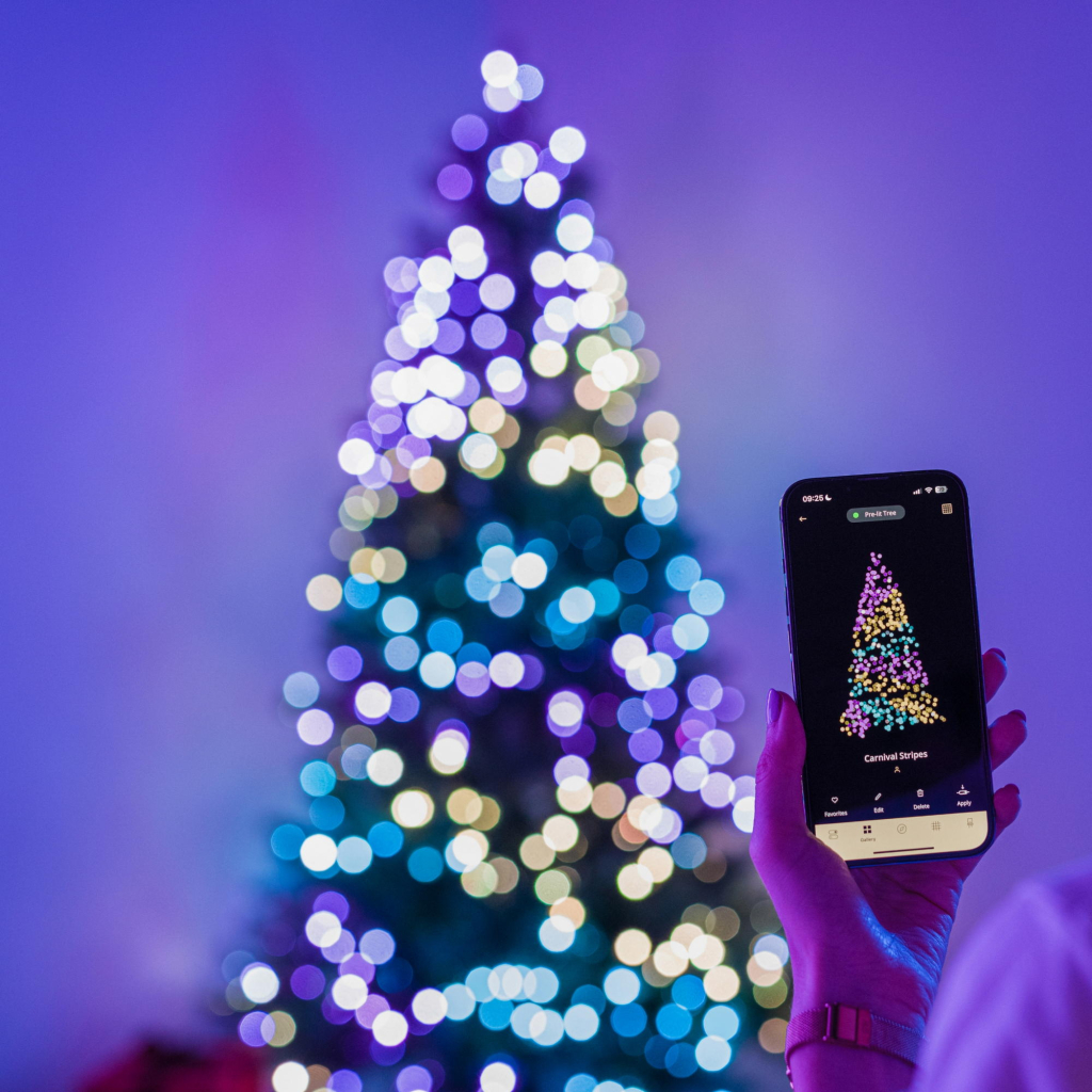 Гірлянда Twinkly Smart LED Dots 200 RGB LED Lights String, Clear Wire, Plug, IP44 10м (TWD200STP-TEU) - зображення 8