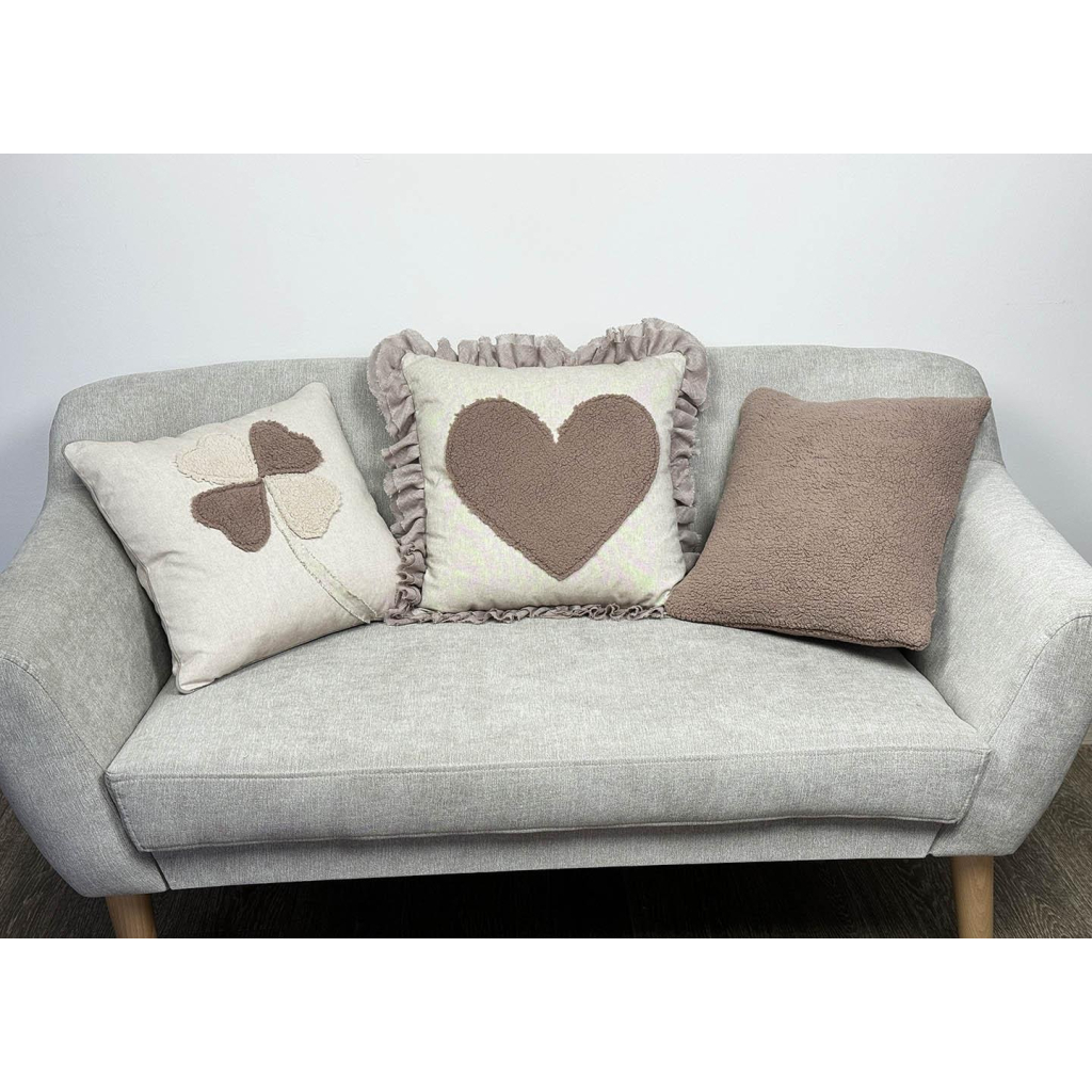 Подушка Прованс декоративна з оборкою Серце 45х45 см (033317) - зображення 3