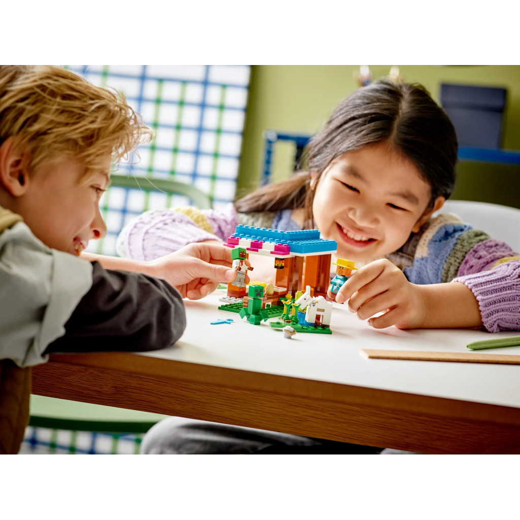 Конструктор LEGO Minecraft Пекарня (21184-) - зображення 2