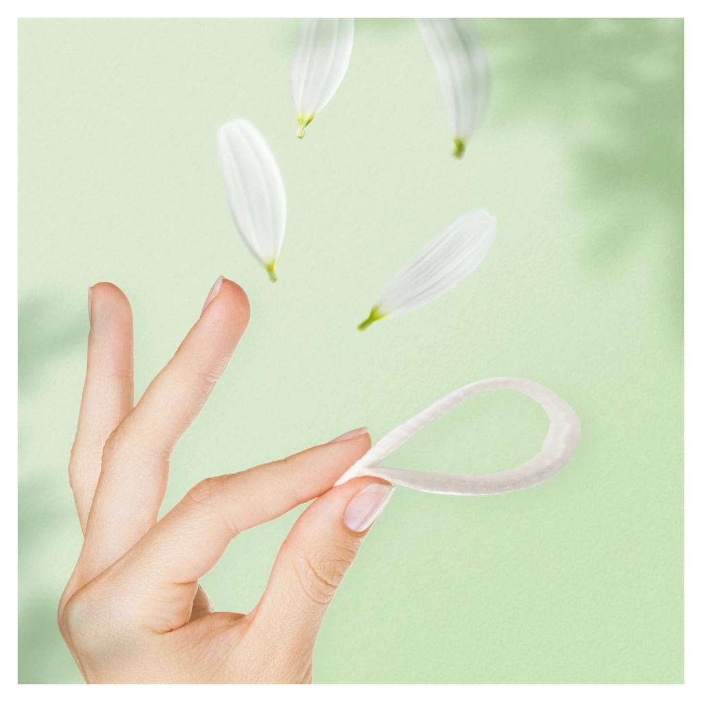 Щоденні прокладки Naturella Сamomile Light 20 шт. (4015400240310) - зображення 6