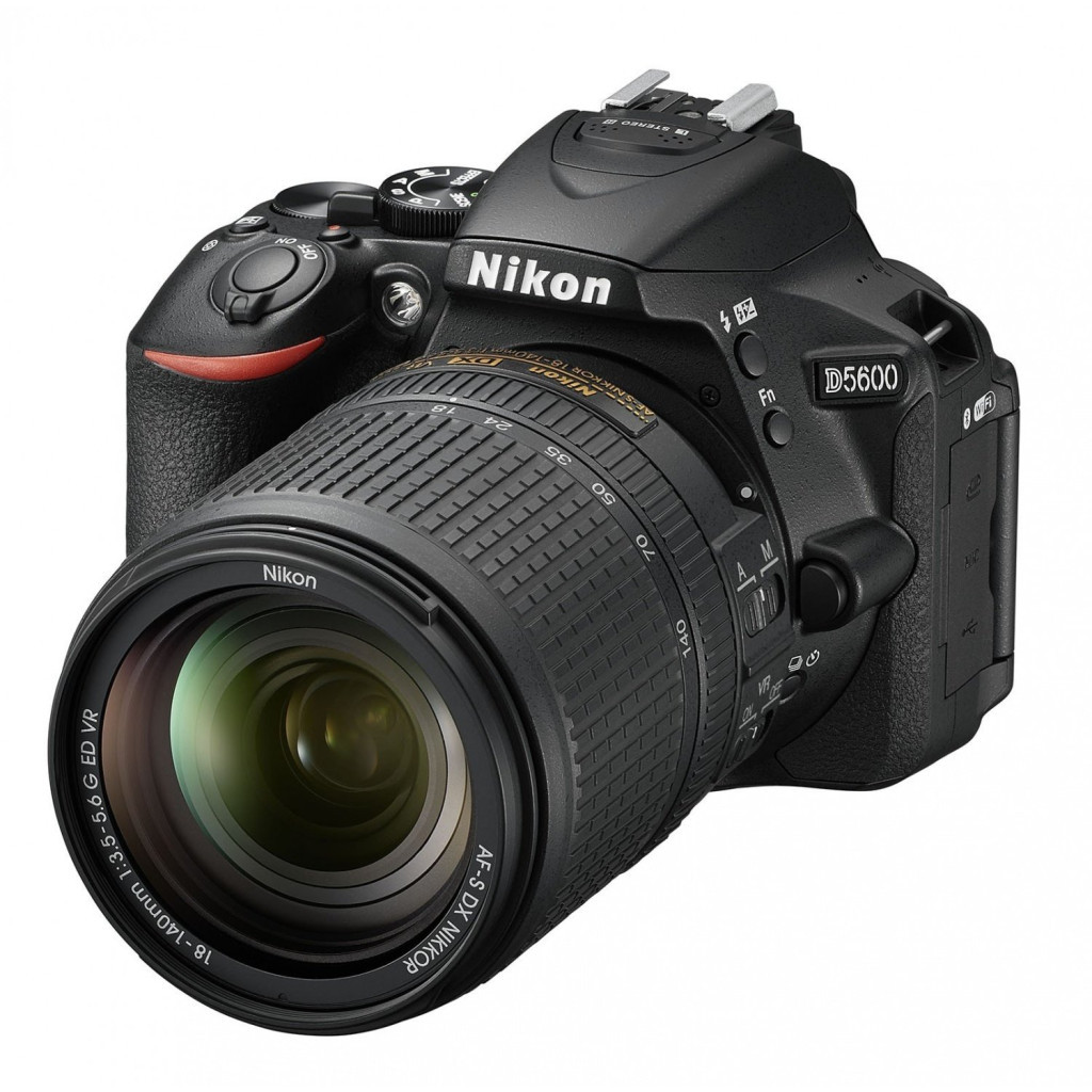 Цифровий фотоапарат Nikon D5600 AF-P 18-140 Kit (VBA500K002) - зображення 1