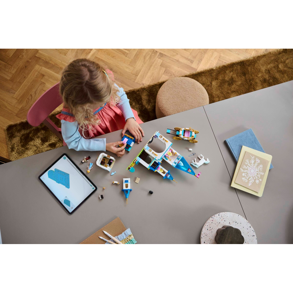 Конструктор LEGO Disney Princess Замок Попелюшки й карета (43275) - зображення 10