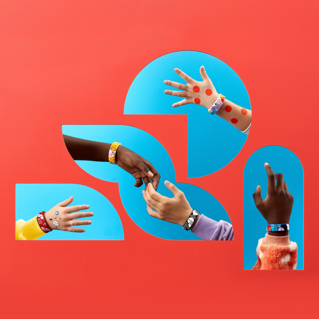 Конструктор LEGO DOTS Великий набір браслетів: Міккі та його друзі 349 деталей (41947) - зображення 7