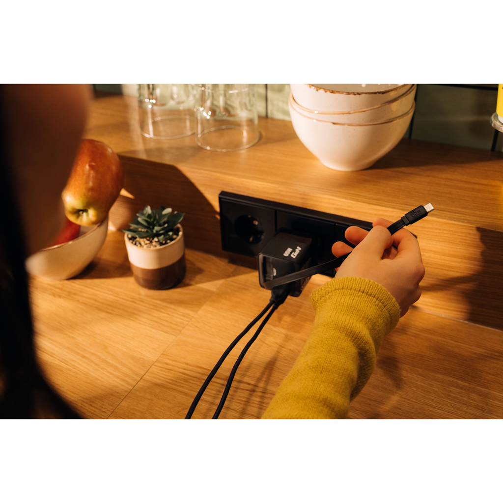 Зарядний пристрій Verbatim GaN 65 W 2 ports (USB-C/1xUSB-A) (32217) - зображення 5