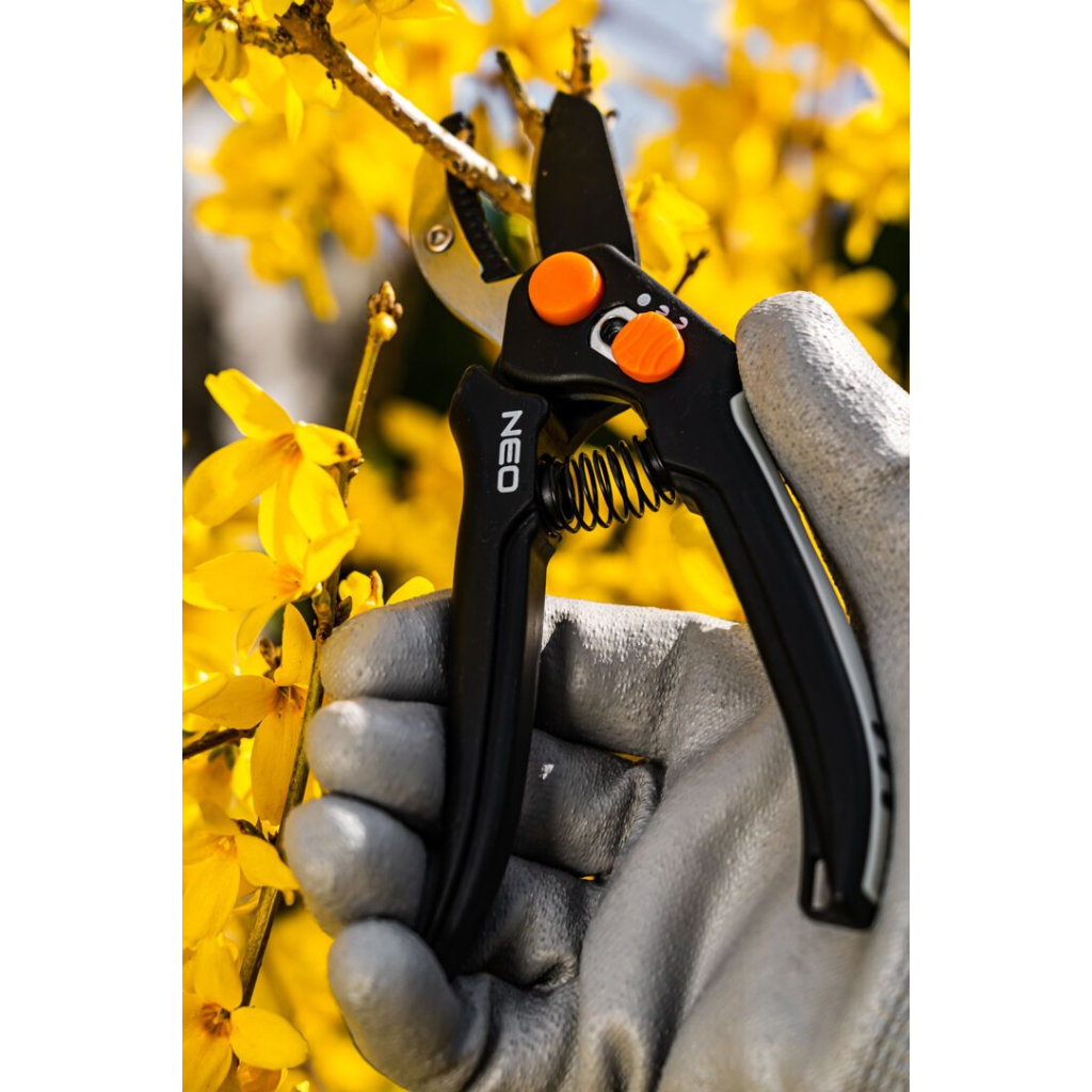 Секатор Neo Tools контактний, d різу 15мм, 185мм, 169г (15-201) - изображение 4