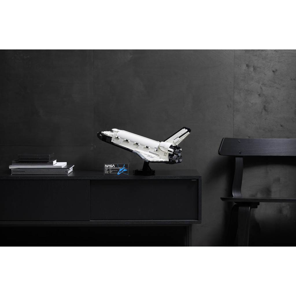 Конструктор LEGO Icons NASA: Космічний шатл "Діскавері” (10283-) - зображення 11