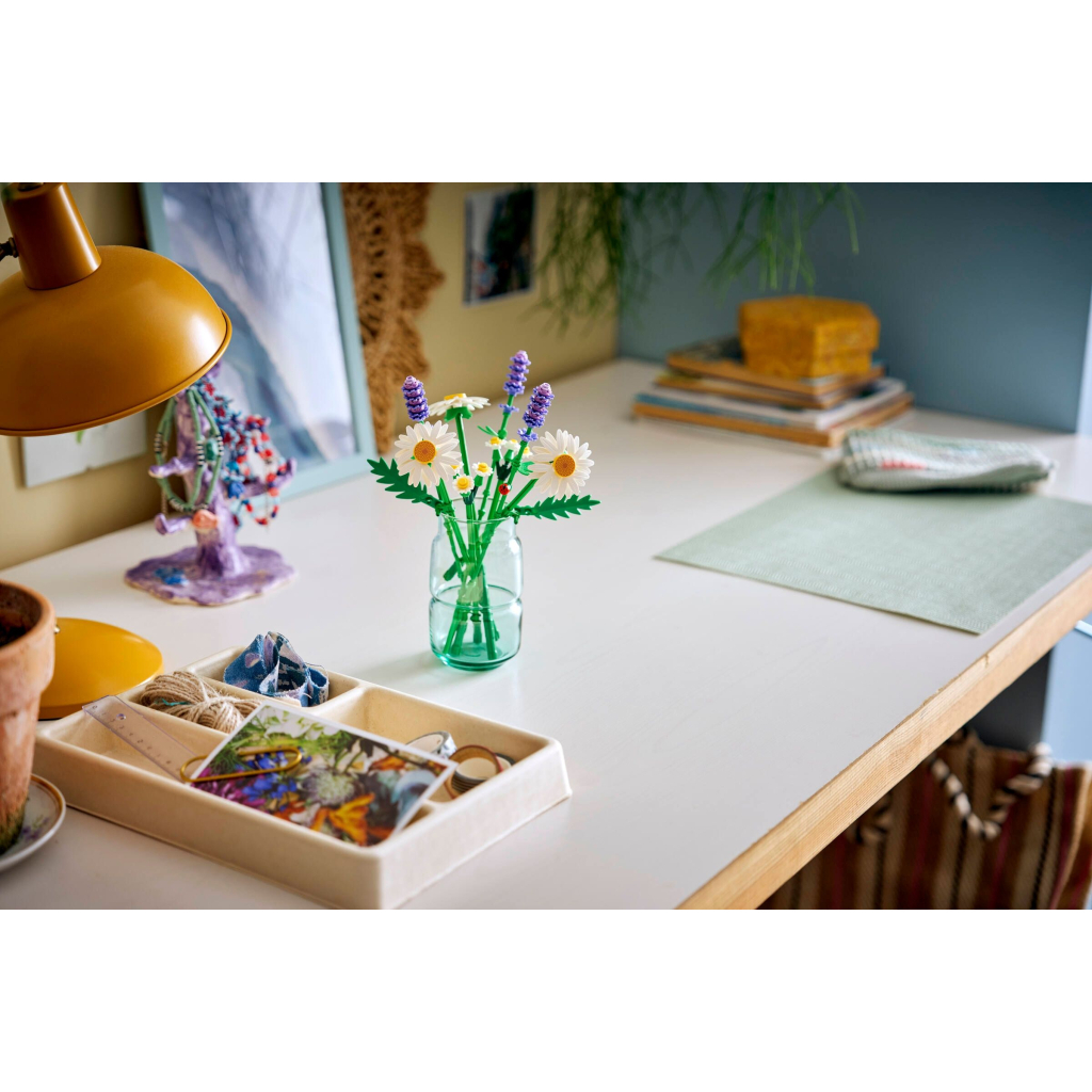 Конструктор LEGO Botanicals Ромашки (11508) - зображення 12