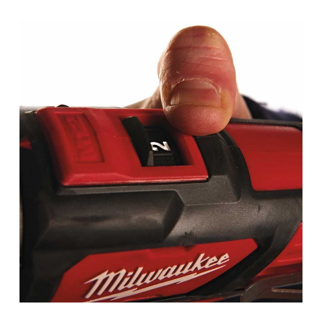 Шуруповерт Milwaukee M12 BPD-202C, 2x2Ah, кейс (4933441940) - изображение 5