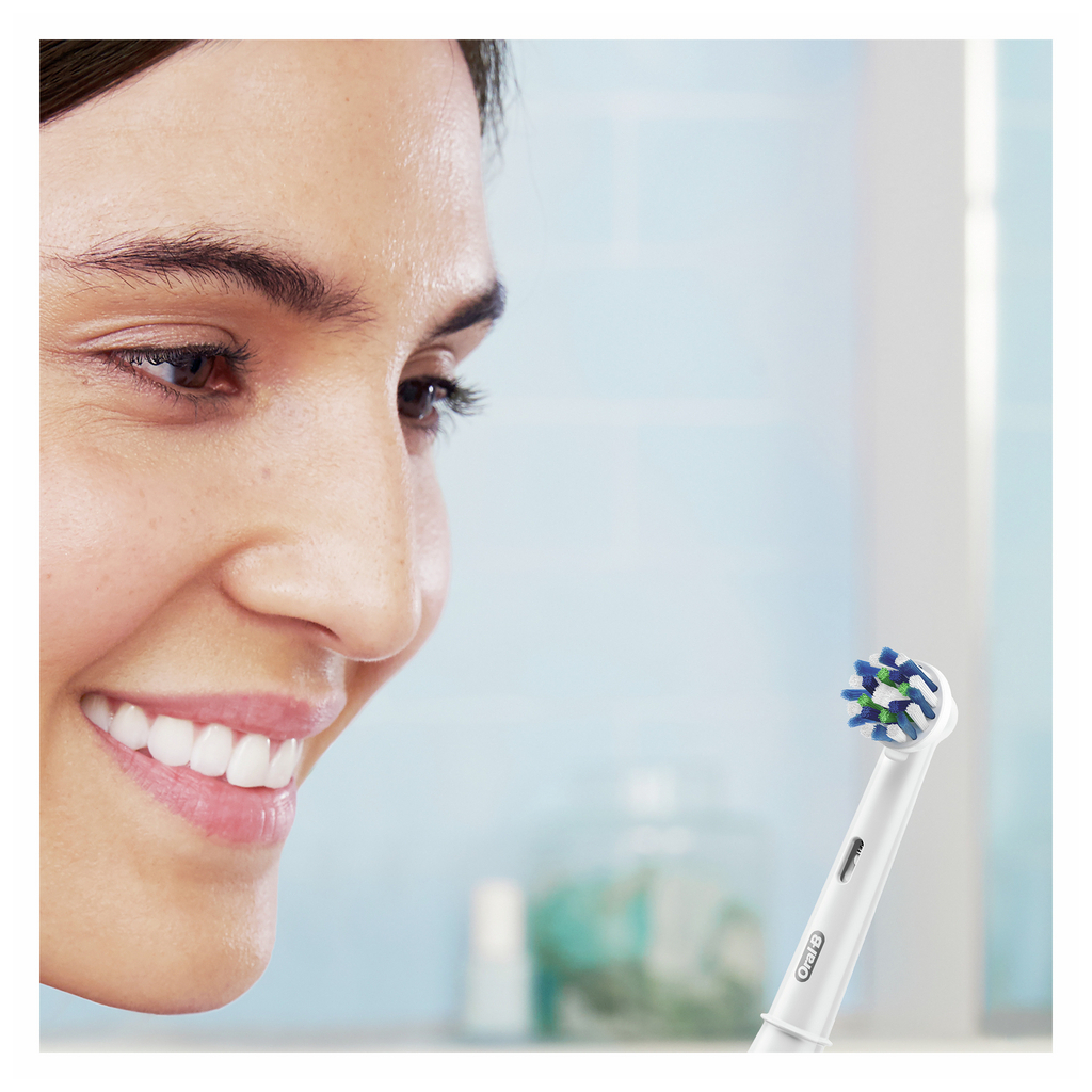 Електрична зубна щітка Oral-B Pro Series 1 D305.513.3X BK типу 3791+ чохол Travel Edition - зображення 3