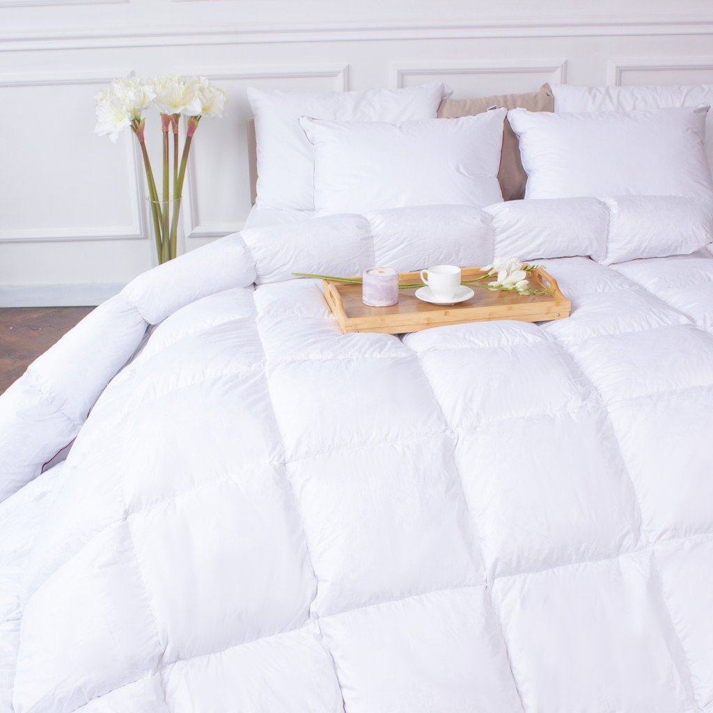 Ковдра MirSon пухова DeLuxе 030 зима 220x240 см (2200005895122) - зображення 1