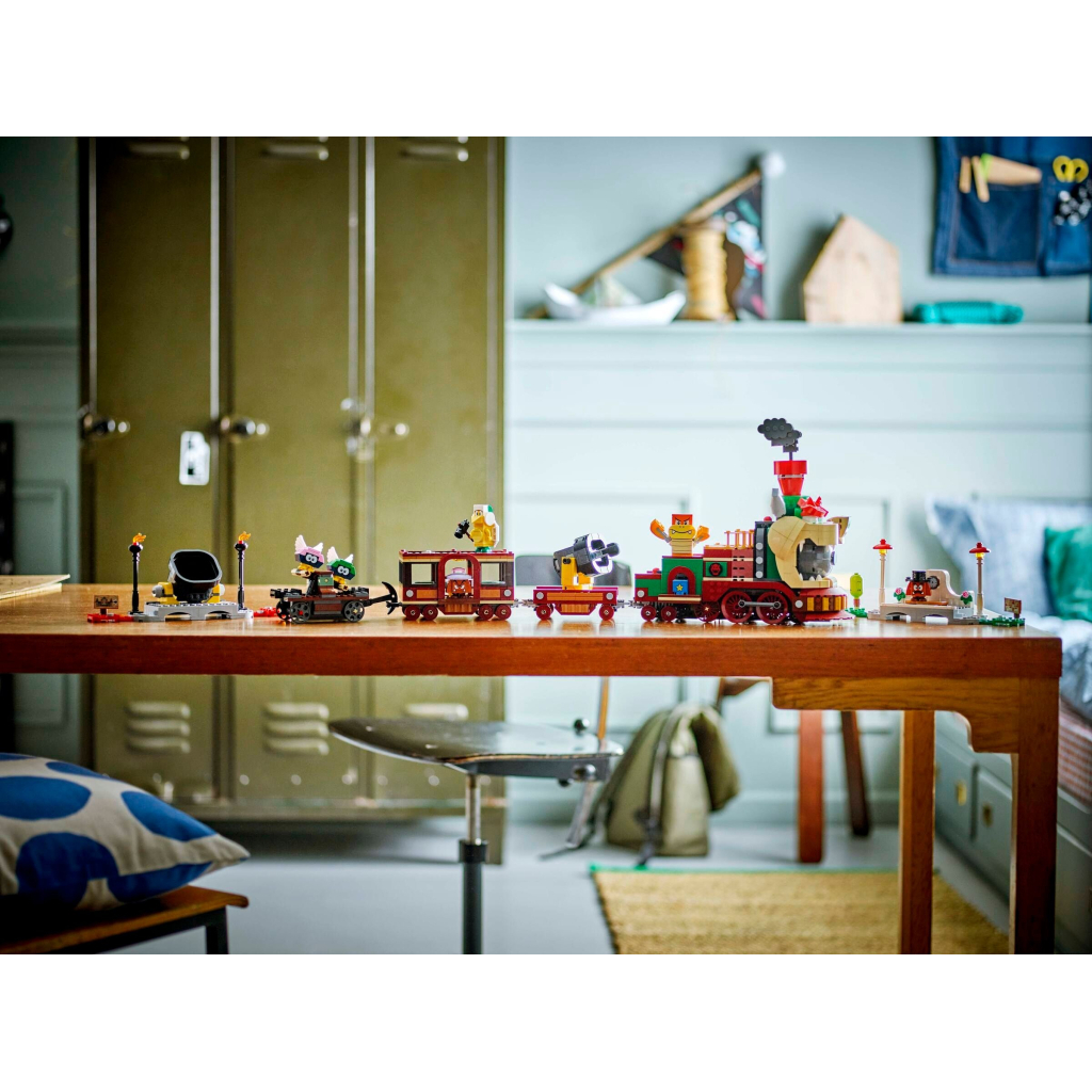 Конструктор LEGO Super Mario Швидкий потяг Боузера (71437) - зображення 12