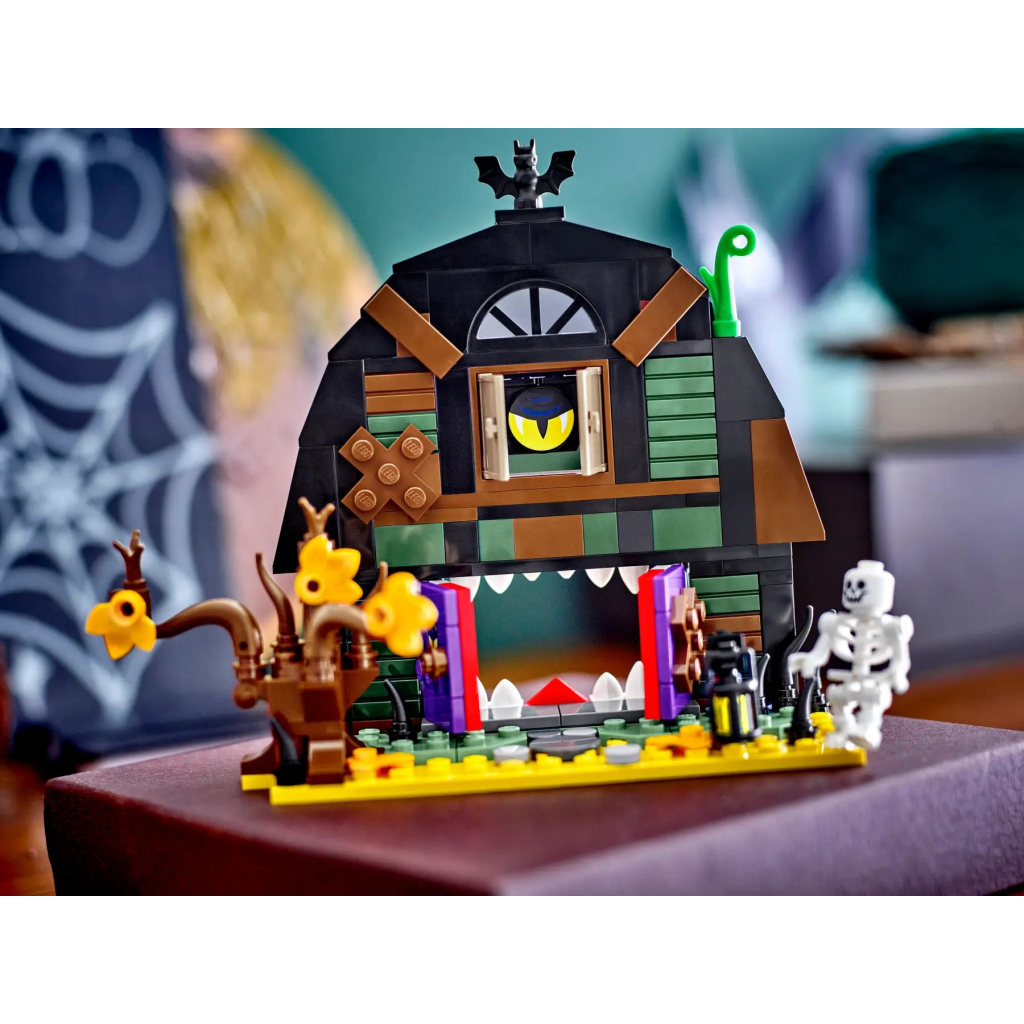 Конструктор LEGO Iconic Гелловінська комора (40721) - зображення 4
