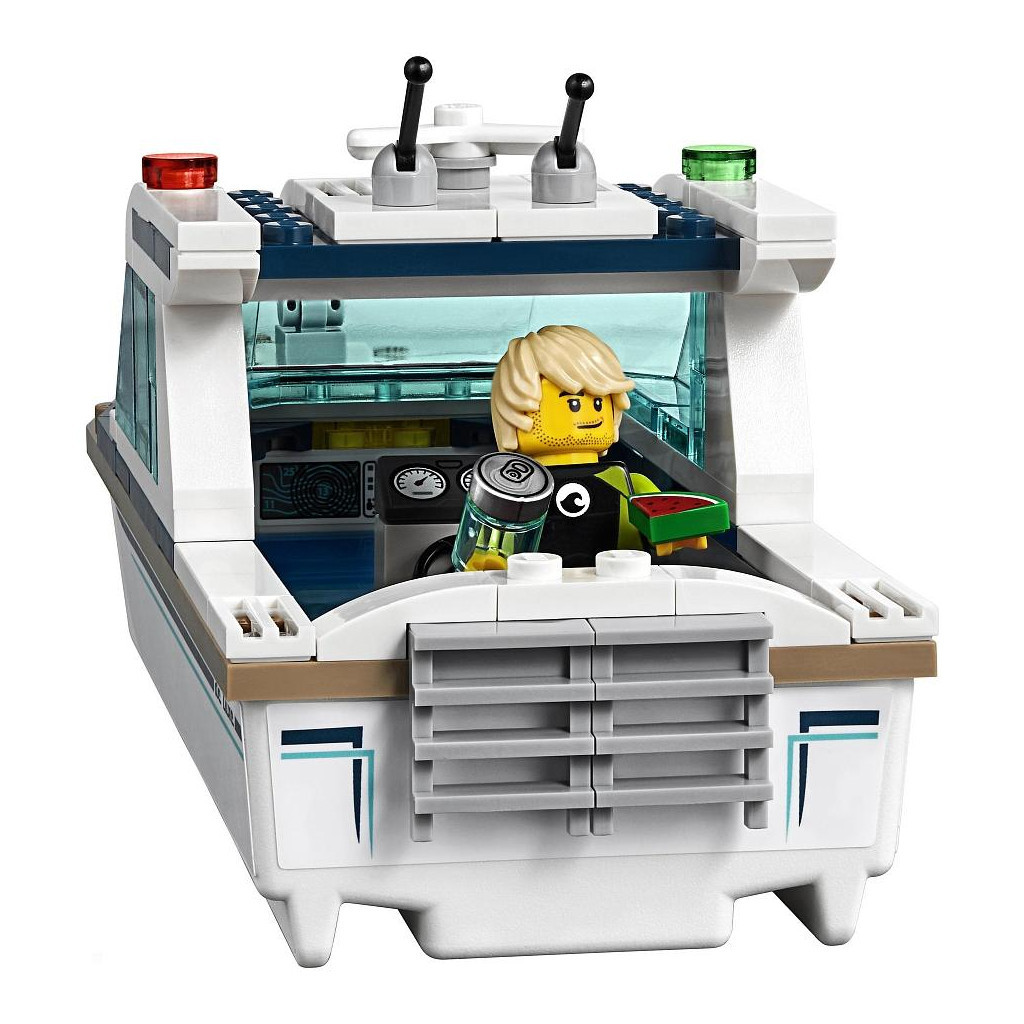 Конструктор LEGO City Яхта для дайвінгу 148 деталей (60221) - зображення 4