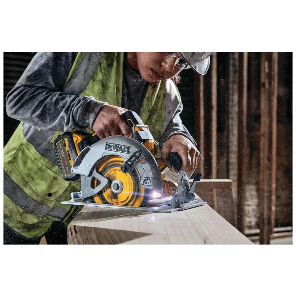 Дискова пила DeWALT 18V XR Li-lon FLEXVOLT ADVANTAGE, 6Ah, диск 190х30 мм (DCS573T1) - зображення 4