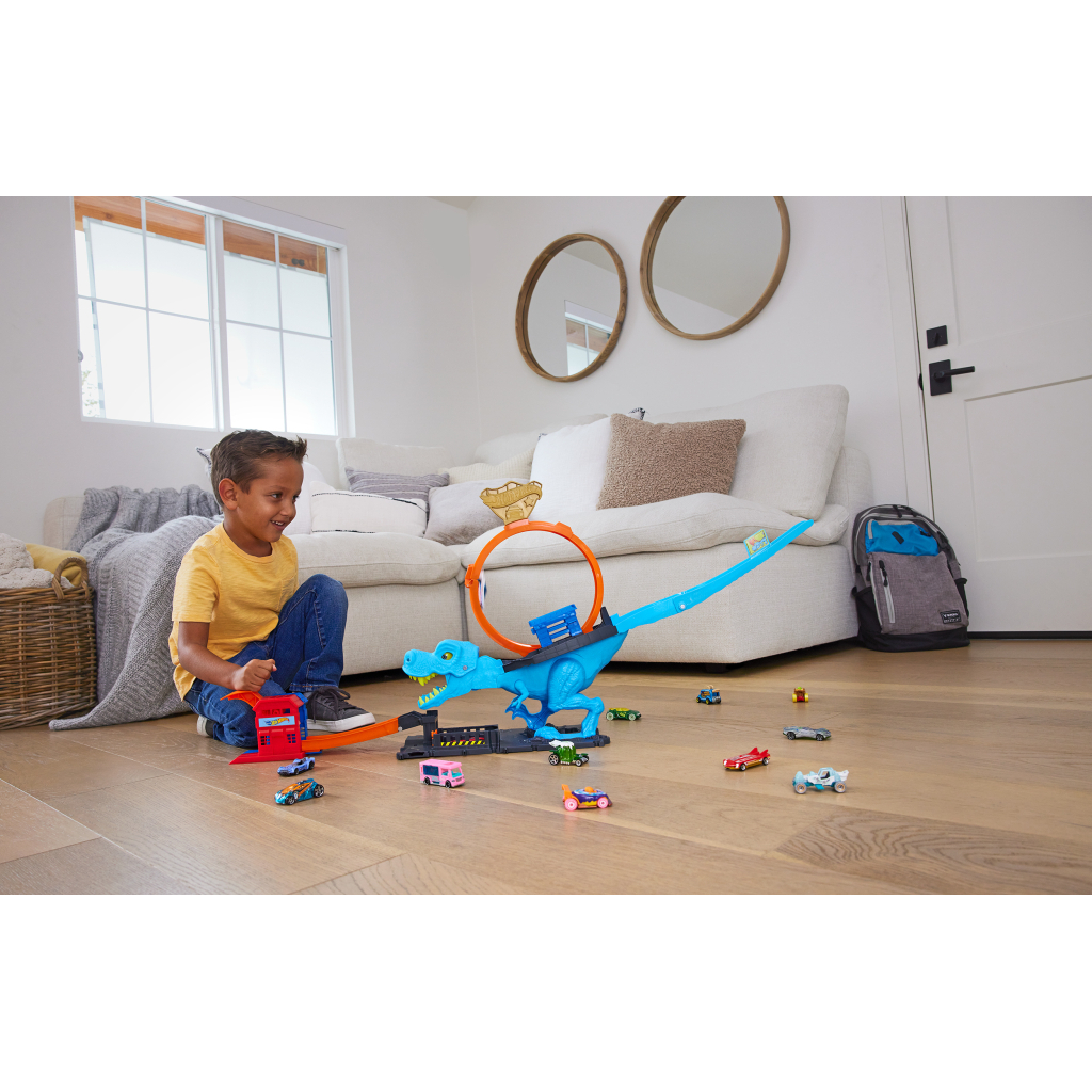 Автотрек Hot Wheels Полювання Ті-Рекса (HKX42) - изображение 2