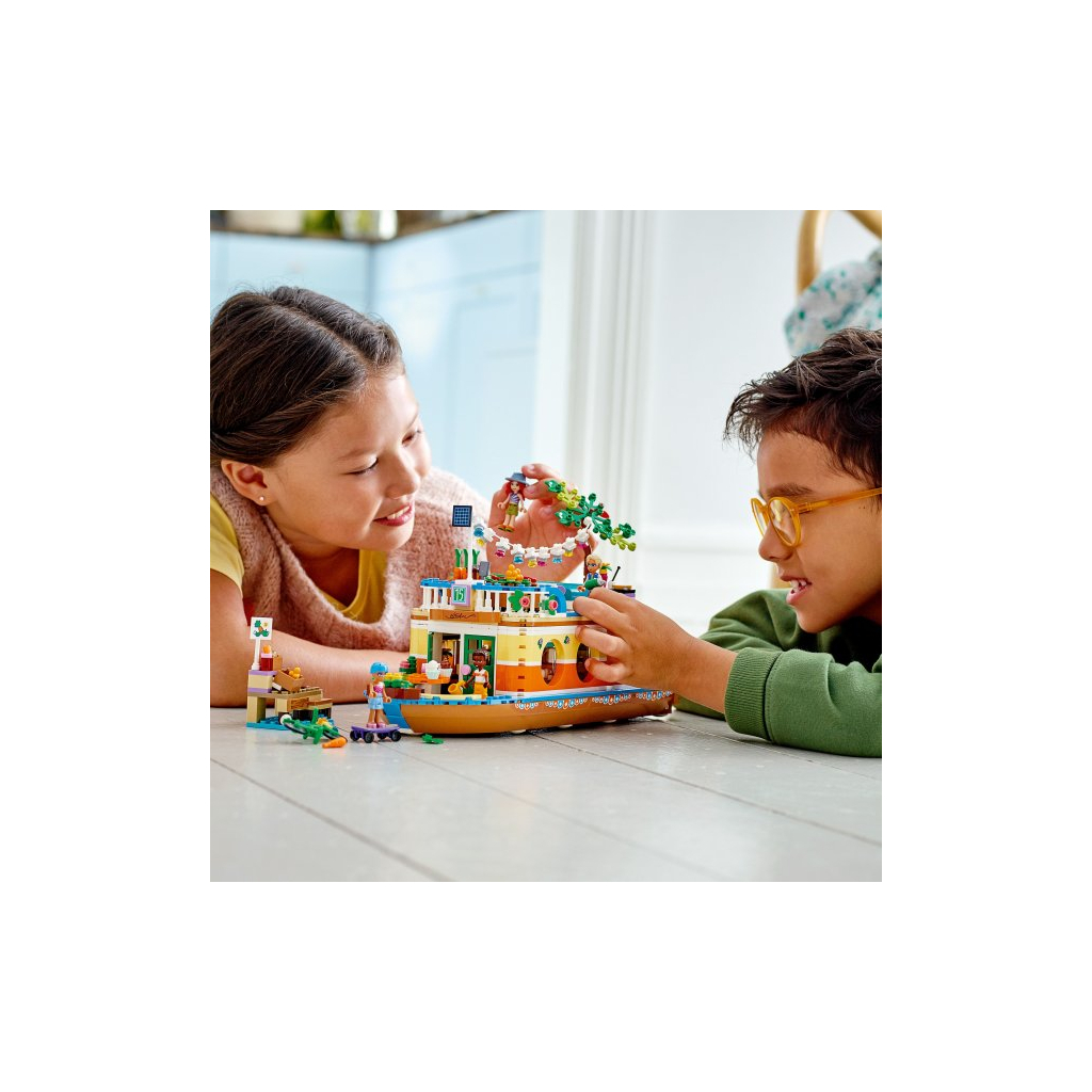 Конструктор LEGO Friends Плавучий будинок на каналі 737 деталі (41702) - зображення 3