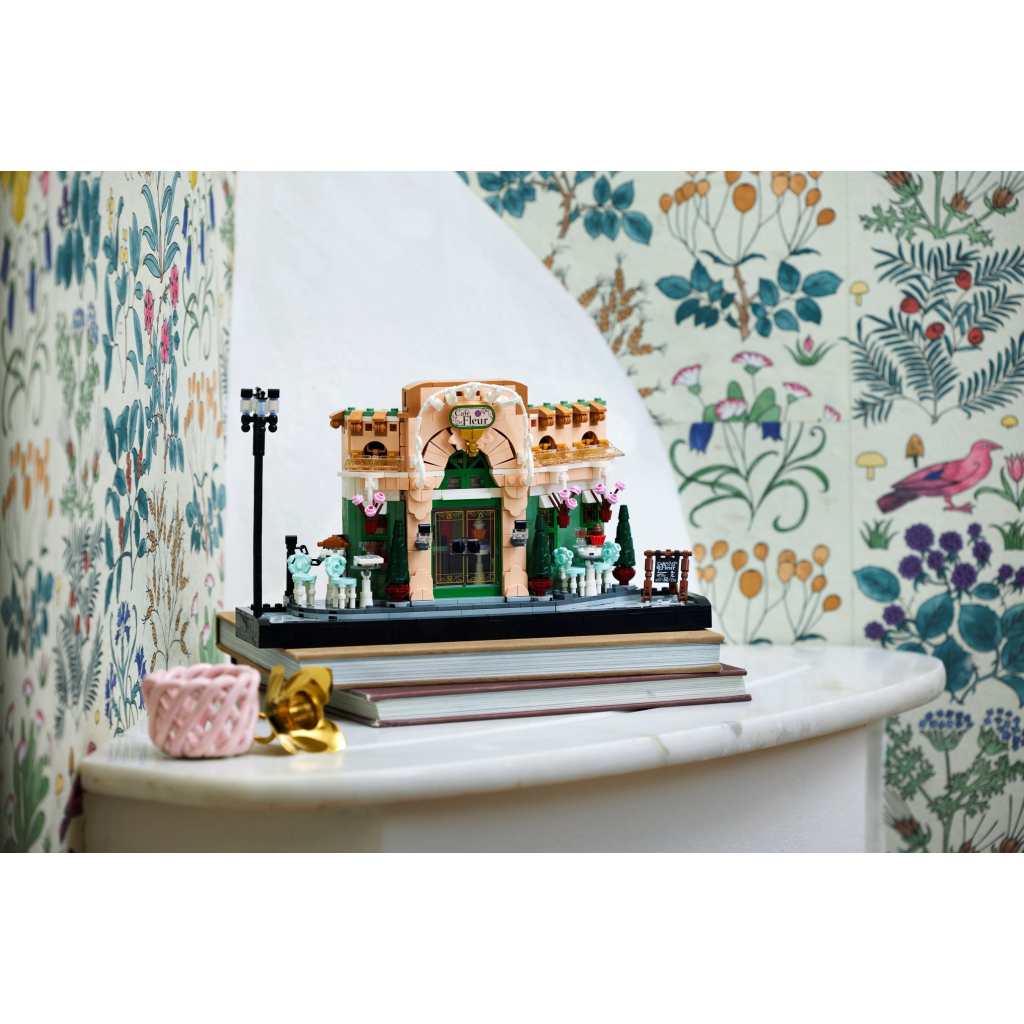 Конструктор LEGO Icons Французька кав'ярня (10362) - зображення 10