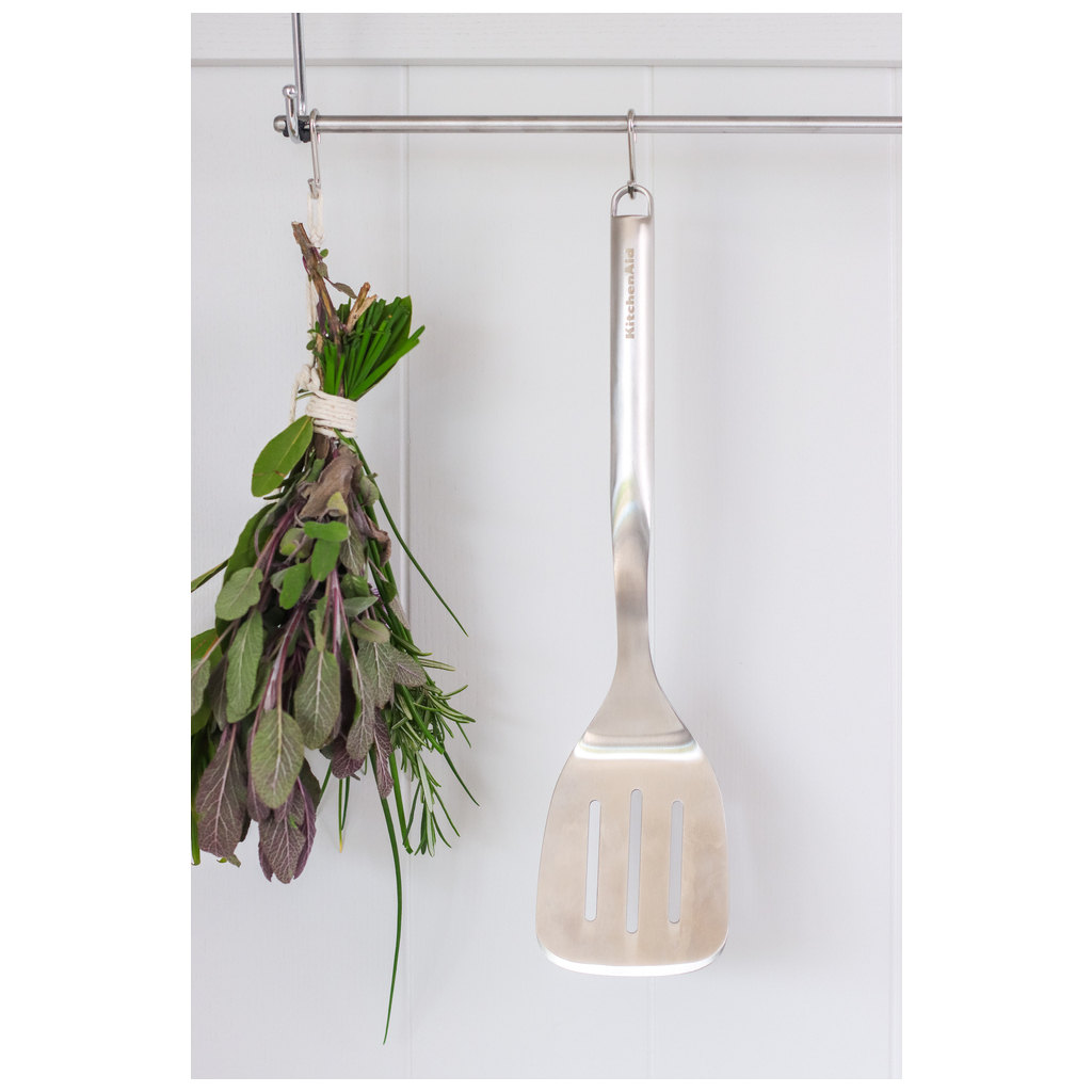 Лопатка кухонна KitchenAid Premium з прорізами, 34,6 см (KMG002OHSS) - зображення 3