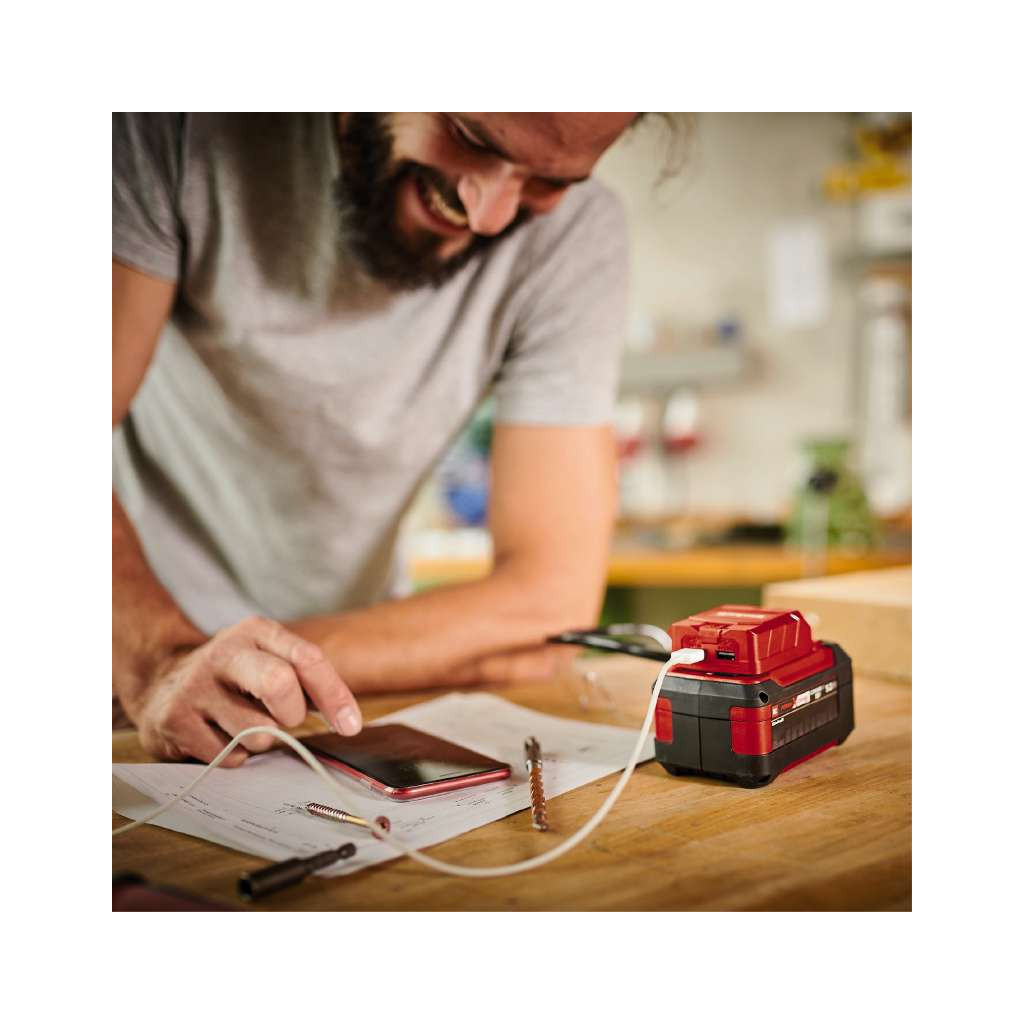 Зарядний пристрій для акумуляторів інструменту Einhell TE-CP 18 Li USB, PXC, 18V,1А/2.1А, 2хUSB, 0.06 кг (4514120) - зображення 3