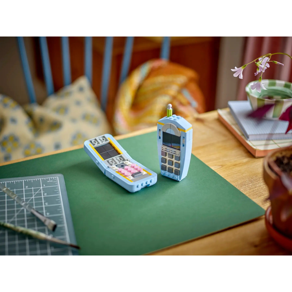 Конструктор LEGO Creator Ретро телефон (31174) - зображення 11