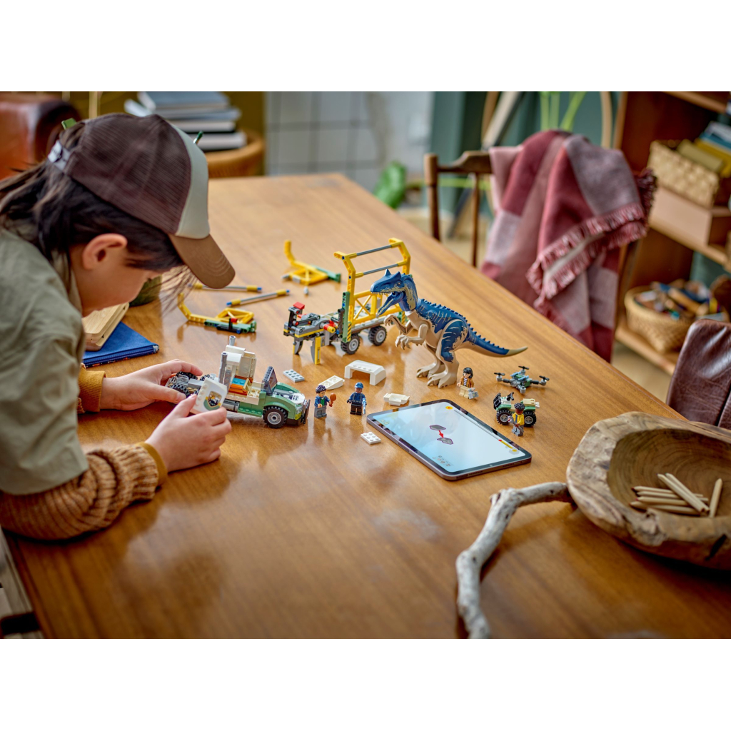 Конструктор LEGO Jurassic World Місії динозаврів: Вантажівка для перевезення алозавра (76966) - зображення 11