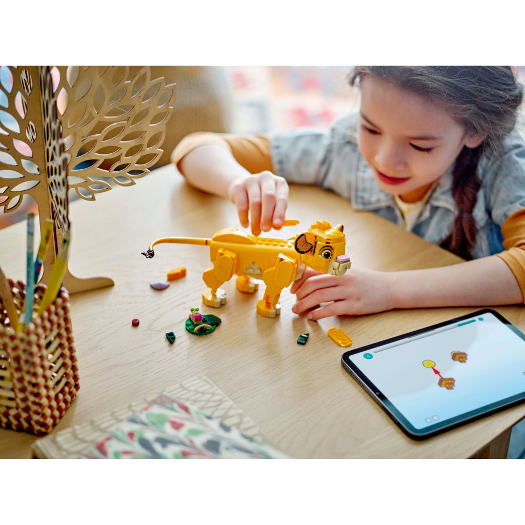 Конструктор LEGO Disney Classic Левеня Сімба (43243) - зображення 9