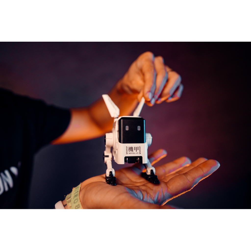 Зарядний пристрій GravaStar Alpha65 65Вт 2XUSB-C/USB-A White (GRAVASTARA65_WHT_EUK) - зображення 3