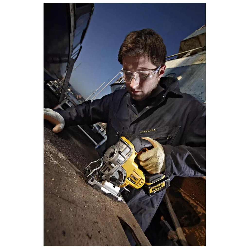 Електролобзик DeWALT 18V XR Li-lon, 3000 ход/хв (без АКБ та ЗУ) (DCS331N) - изображение 3