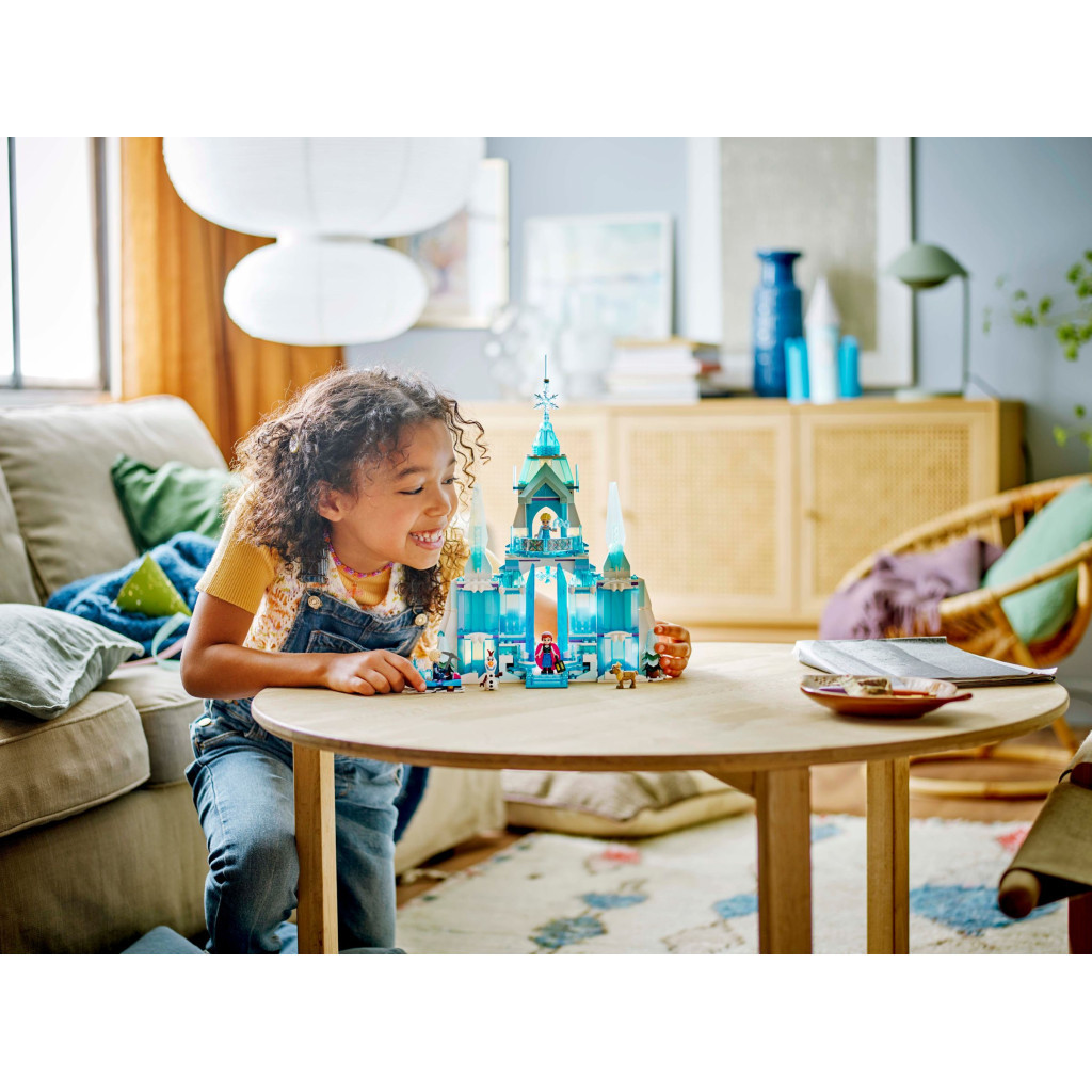 Конструктор LEGO Disney Крижаний палац Ельзи (43244) - зображення 7