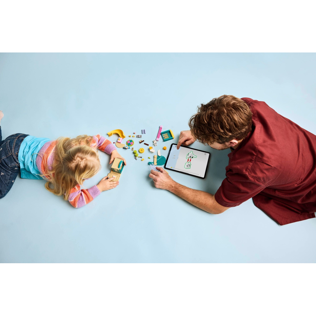 Конструктор LEGO Bluey Веселощі з Блуї та Хлоєю на ігровому майданчику (11201) - зображення 8