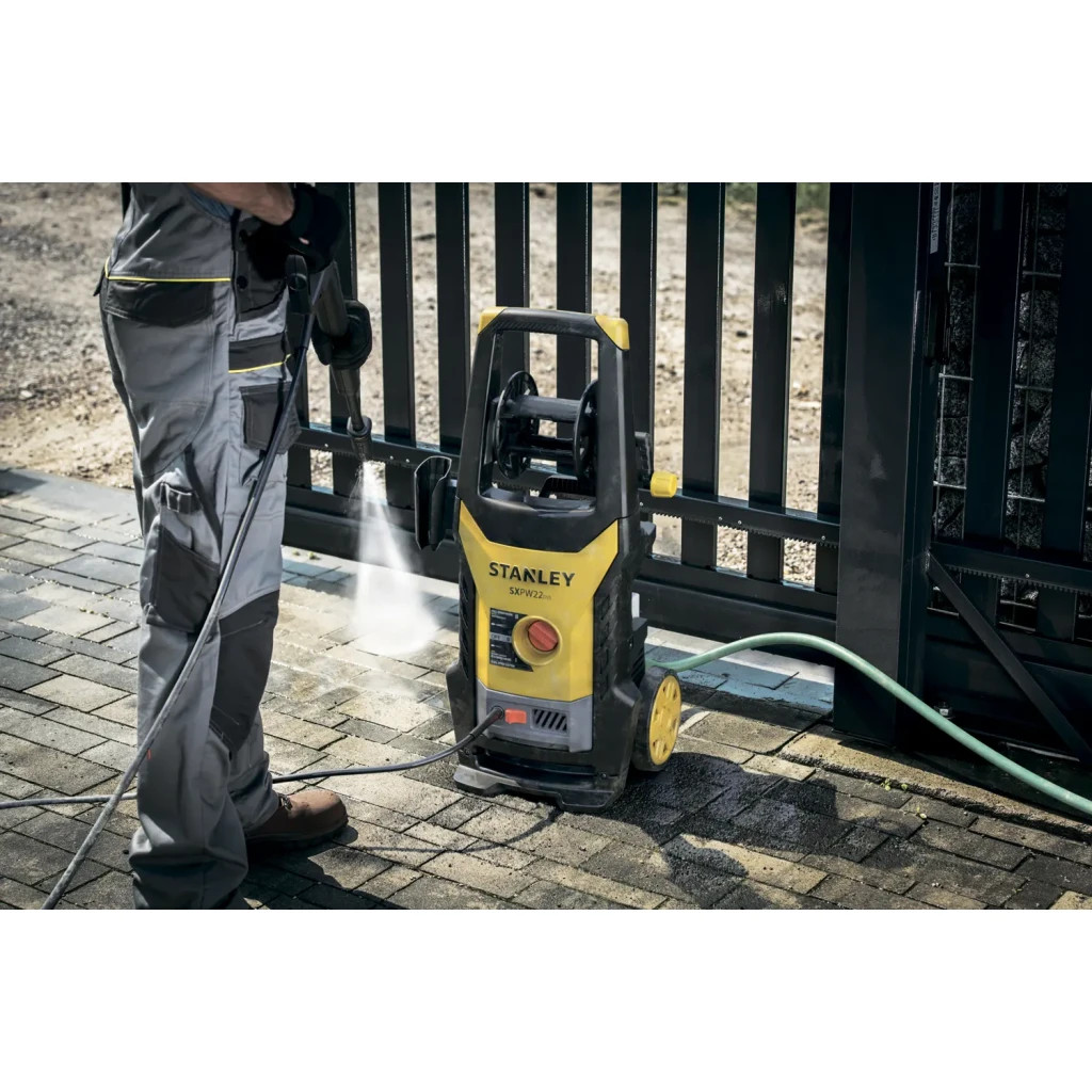 Мийка високого тиску Stanley 2.2 кВт, 160 бар, шланг 8 м (SXPW22DSS-E) - зображення 3