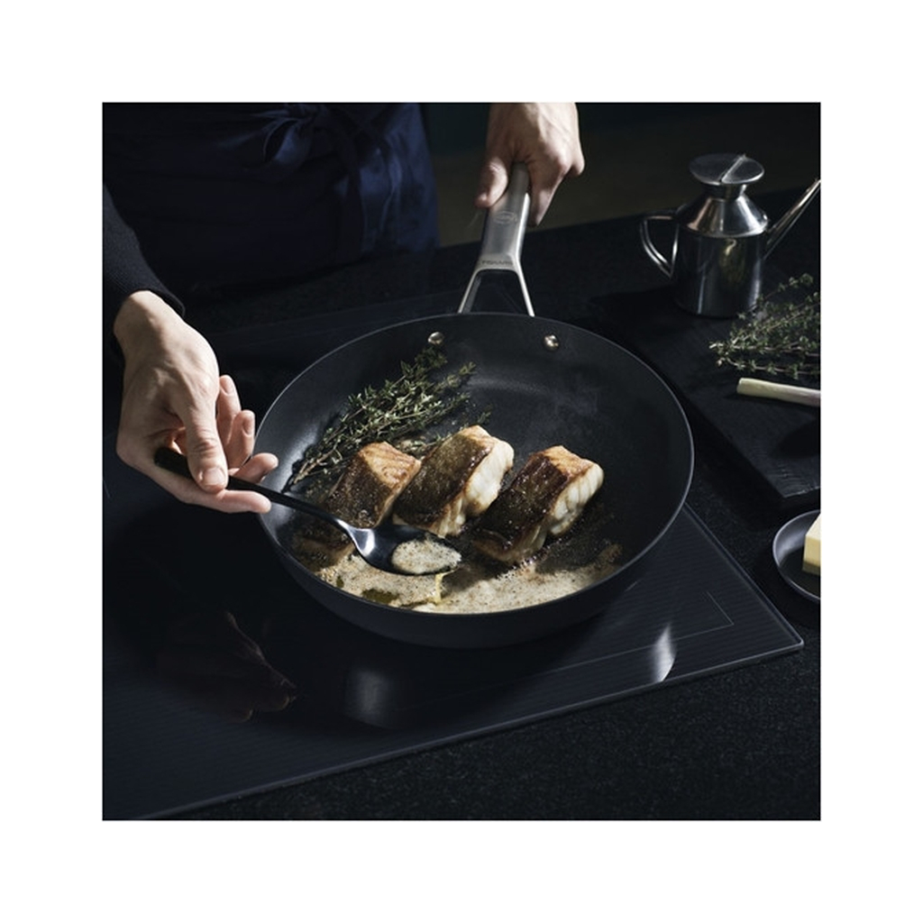 Сковорода Fiskars Taiten Optiheat 28 см (1066948) - зображення 8