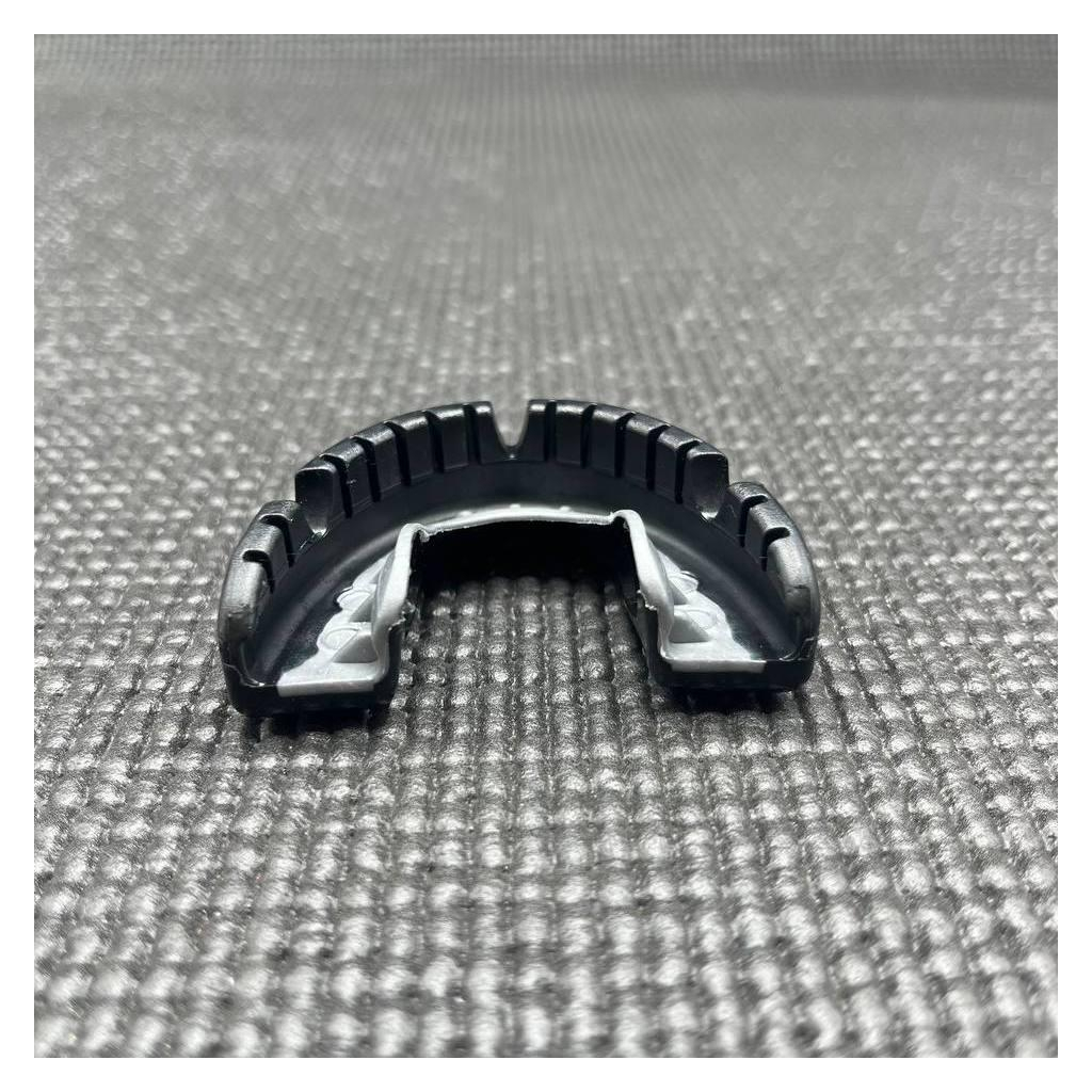 Капа Opro Gold Braces під брекети Blackl/Silver (102518001) (UFC_Gold_Braces_Bl/Silver) - зображення 6