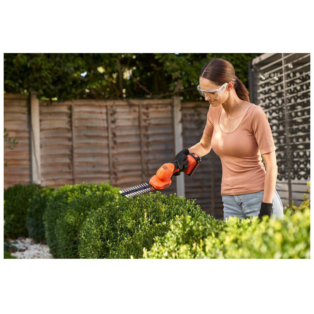 Кущоріз Black&Decker 18 В, 2Ah, насадки- 20 см/8 мм, 10 см/18 мм, (BCSS18D1) - зображення 7